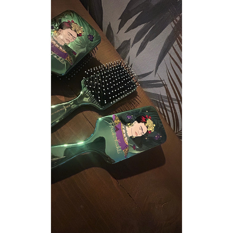 Frida Kahlo Print Green Hairbrush