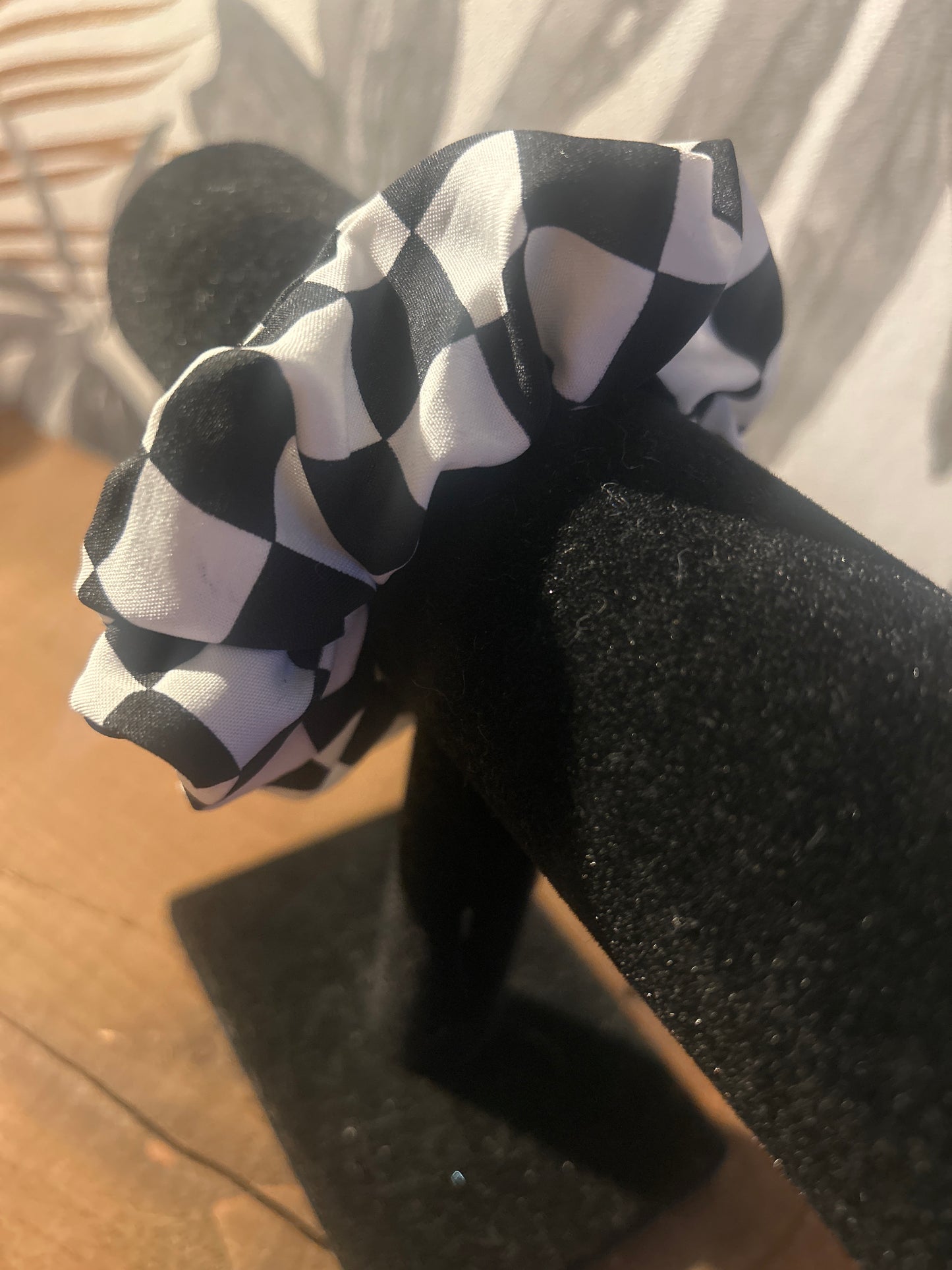 Black & White Large Chequered Satin Scrunchie