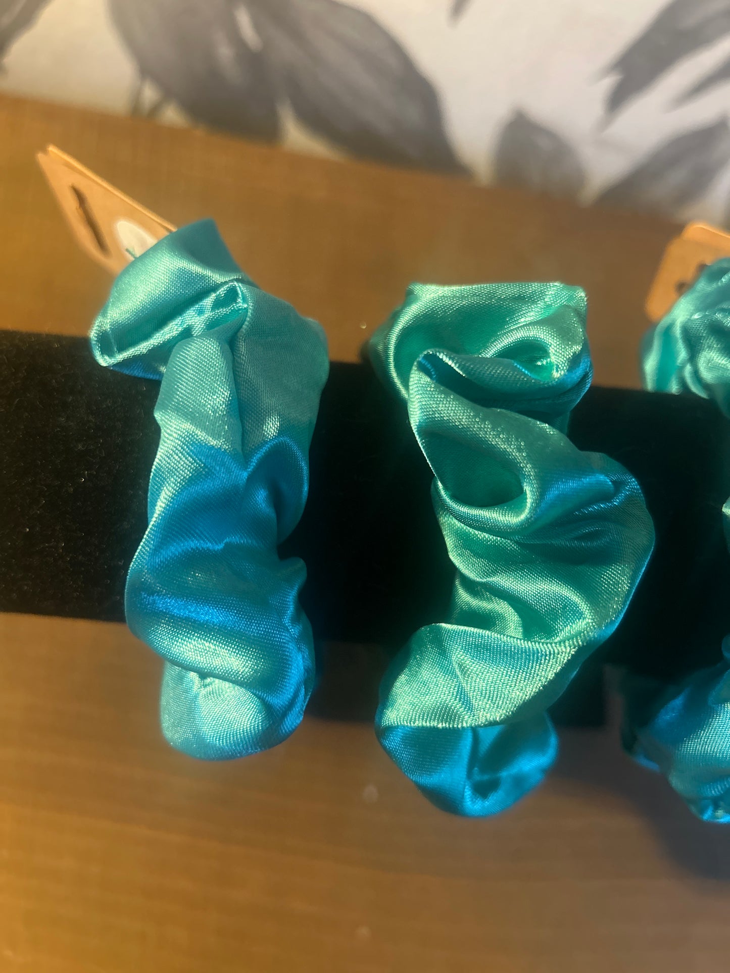 Green (Mid) Satin Scrunchie