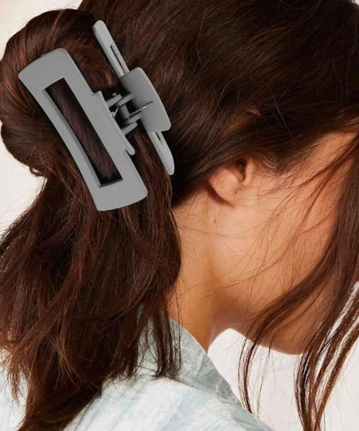 Grey Claw Clip